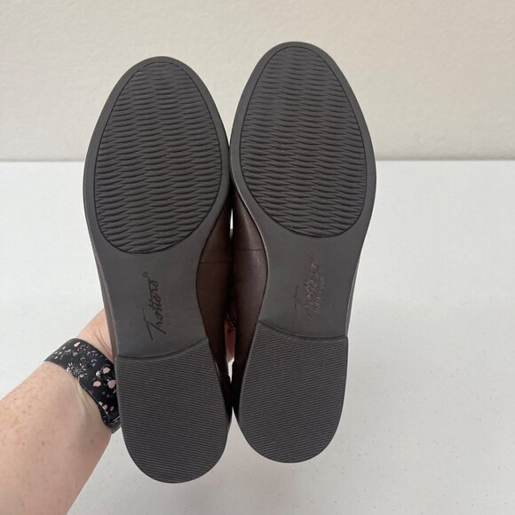 Trotters Anastasia Brown Leather Slip On Loafers Flats Shoes T1750-200 Womens 6 - Picture 8 of 8